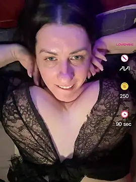 Eveliniaのウェブカメラショー