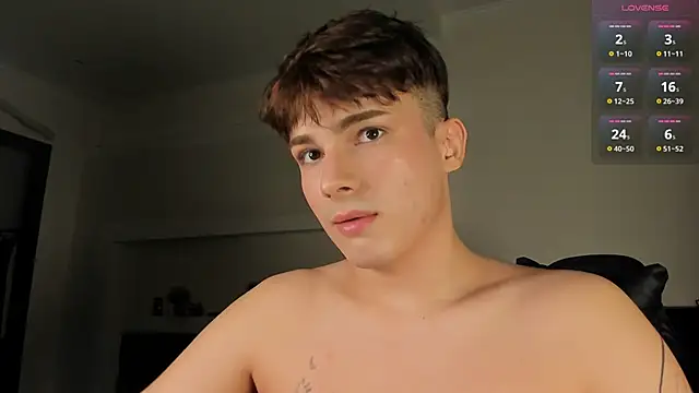 mystic_evan Show Webcam