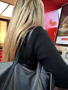 Chat XXX en directo de Misshine_32