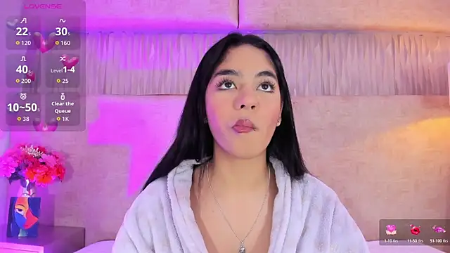 _kyraa_'s Live XXX Chat