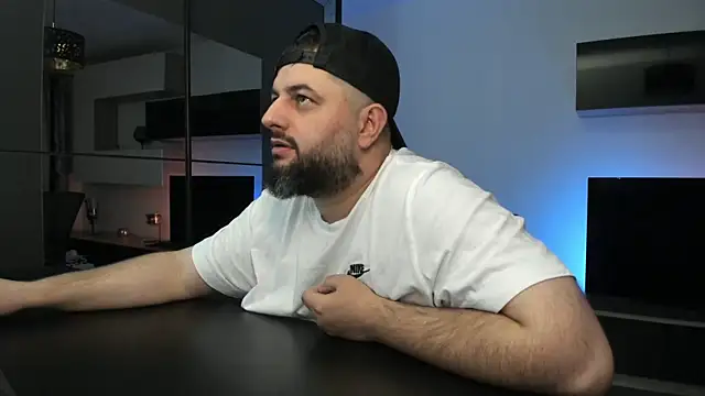 Chat XXX en directo de DravenPeak