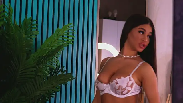 BellaNoirre's Live XXX Chat