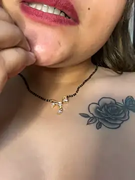 Rosy_BabyDoll's Webcam Show