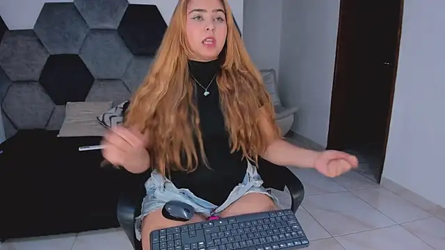 Živý XXX chat MikaelaStone