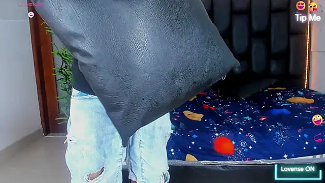 Crazy_porkys' Live XXX Chat