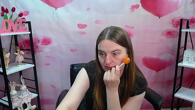 FreyaDak Chat XXX in diretta