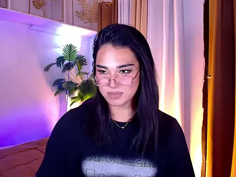 Show de magnificent_kitana na webcam