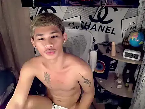 UrPinoyhot's Live XXX Chat