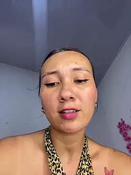Abby_Colyns23 élő XXX-chatje