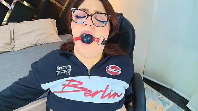 Camiila_Osorio: онлайн-секс-чат