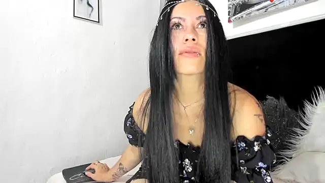 دردشة Tania_mature الجنسية المباشرة