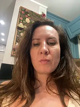 ALICAINWONDERLAND Chat XXX in diretta