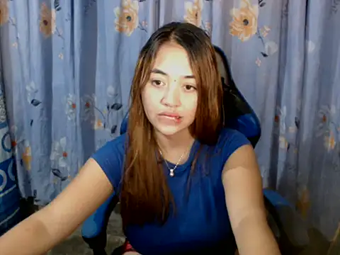 onlymaes_19のライブXXXチャット