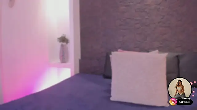 aby_smiith_'s Live XXX Chat