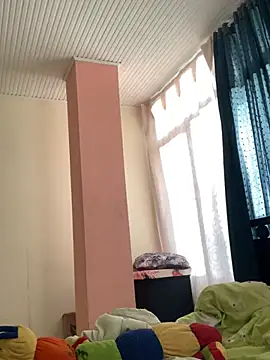 Chatroom XXX en direct de horny_brii