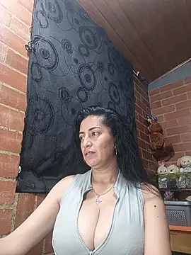 Alexandrina 라이브 XXX 채팅