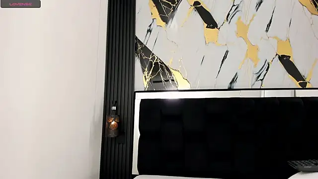 Pertunjukan Kamera Web eileen_tanihara