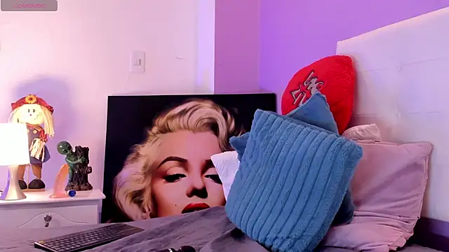 Živý XXX chat Charlotte11-11