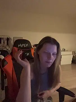 MaryHiggins Live XXX-Chat