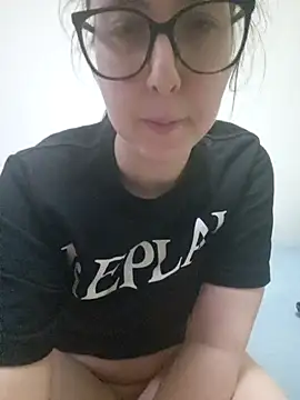 Sarah459 现场XXX聊天