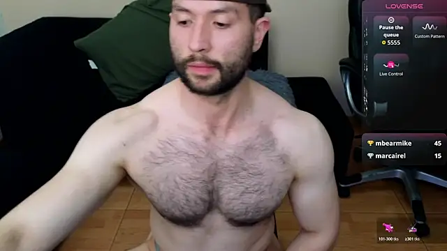 hairyncuteass 在線直播表演