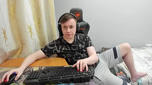 iliaskrislove – Kamerová šou