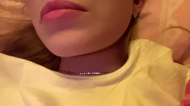 CarolineNine's Live XXX Chat