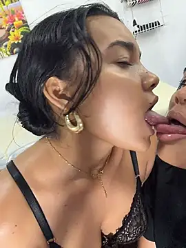 Spa-Girls Chat XXX live