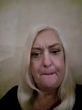 Julia20X's Webcam Show