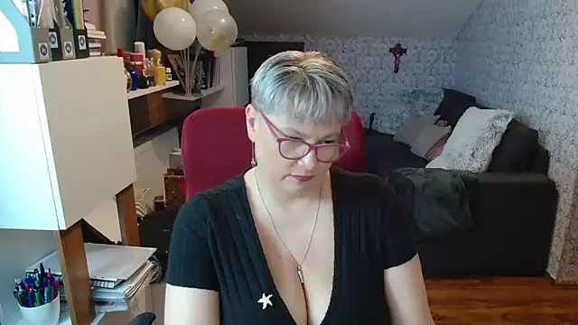 bigtits4you's Live XXX Chat