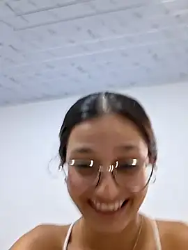 Ary-18 Chat XXX live