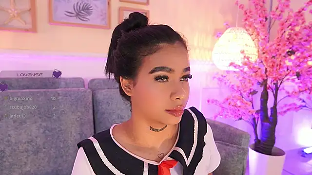 MeganLowell's Live XXX Chat