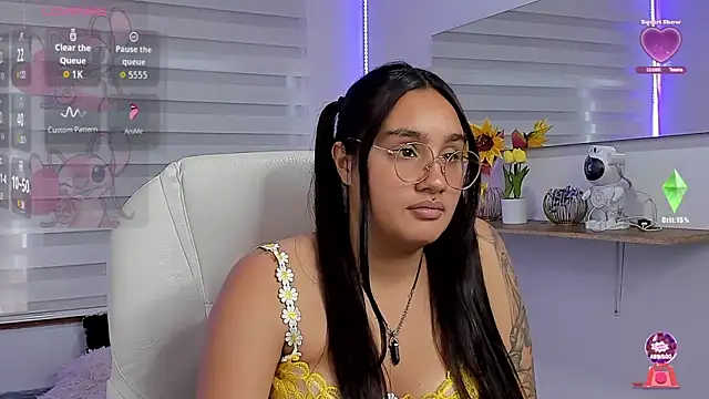 Chat XXX ao vivo de Caroline_rodriguez9