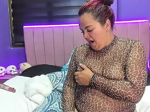 OliviaHarriet's Webcam Show