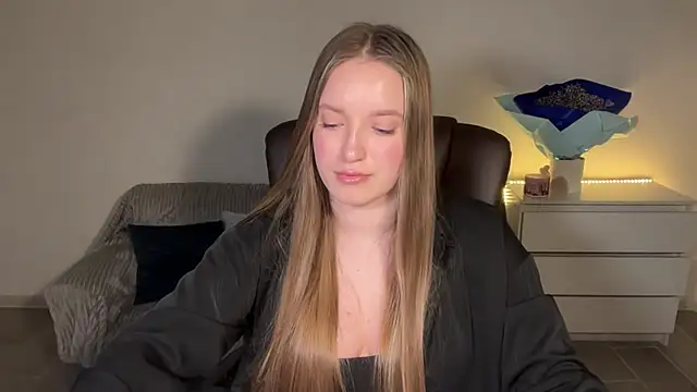 EvaMaddison: онлайн-секс-чат