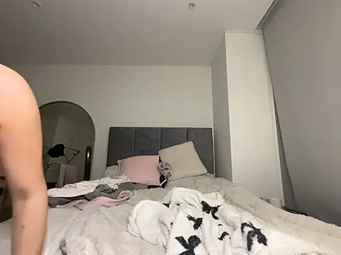 Tia_Mayn Webbikameraesitys