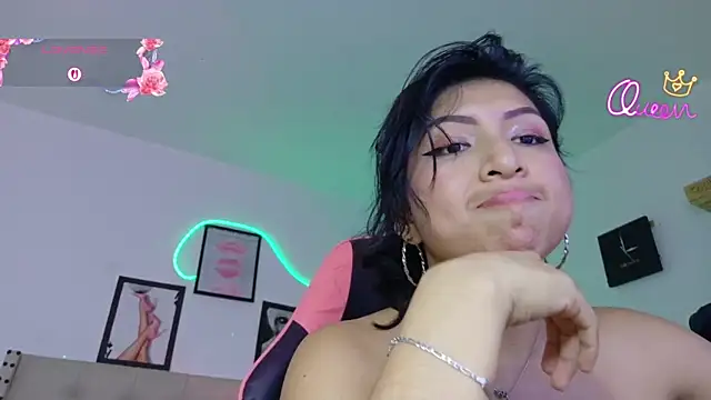 Sweet_baby_hellen élő XXX-chatje