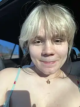 Cutiepiespanks Show in webcam