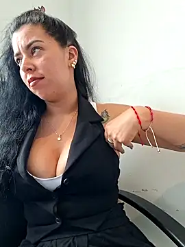 Chat +18 de Luianna ao vivo