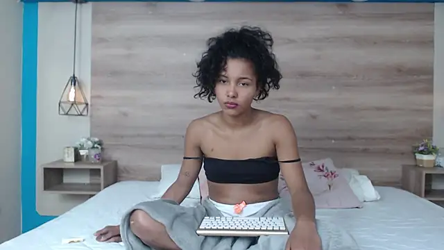 عرض كام Lili_Lavander