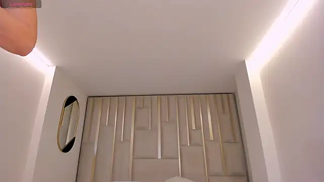 SunnyRivers live XXX chat