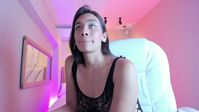 NahimiThompson live XXX chat