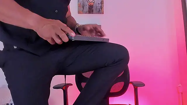 magnusclark 即時 XXX 聊天