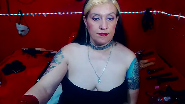 MATURE_Randy live XXX chat