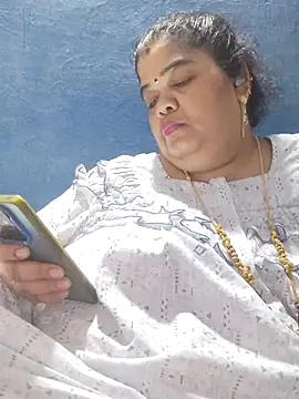 tamilthanushri's Live XXX Chat