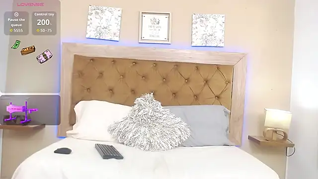 CristalLoren লাইভ XXX চ্যাট