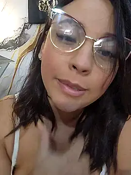 Živý XXX chat LizzRouse