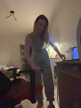 XXX chat uživo modela MaryHiggins