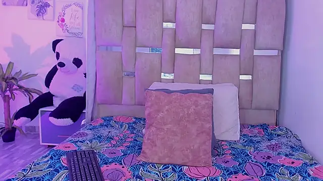 Chat XXX en directo de HilarySolis2