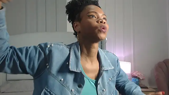 ChantalGarner Live XXX-chat